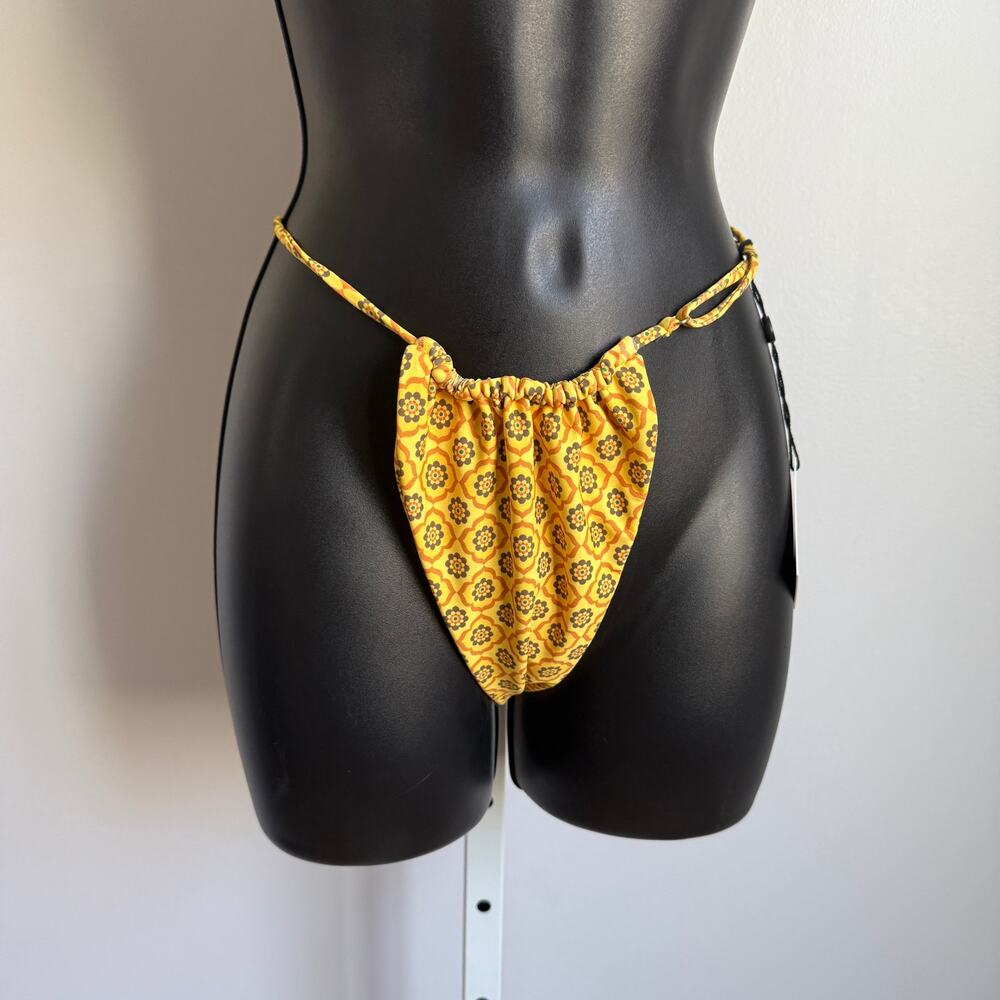 SKATIE Bikini Bottoms sz M‎ Yellow Floral Tile Print Sustainable Swimwear NWT